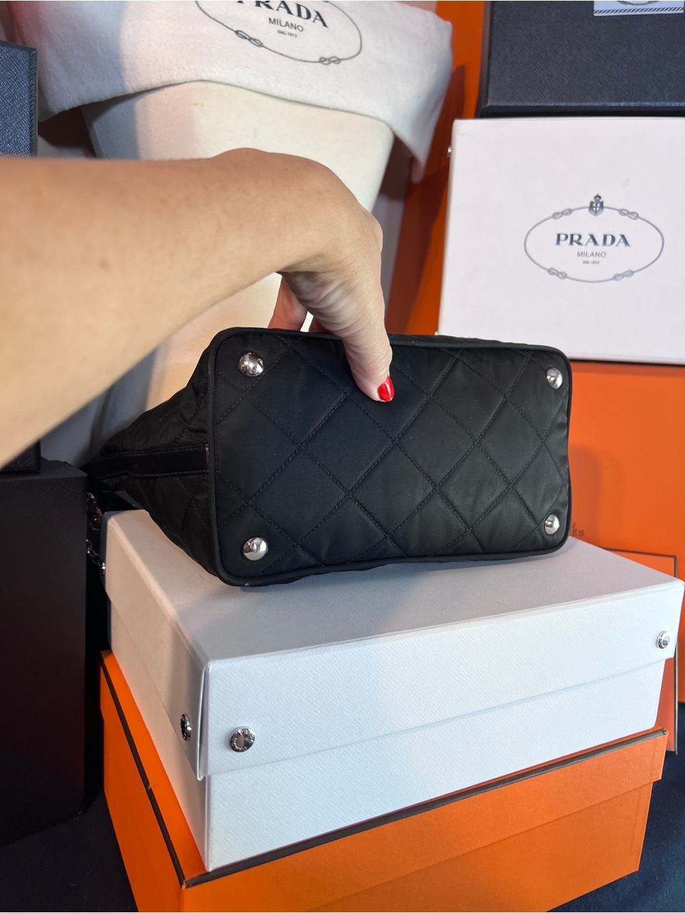 Prada⭐️Black Quilted Shoulder Bag with Silver chains inc!⭐️Offers welcome! - Picture 11 of 15